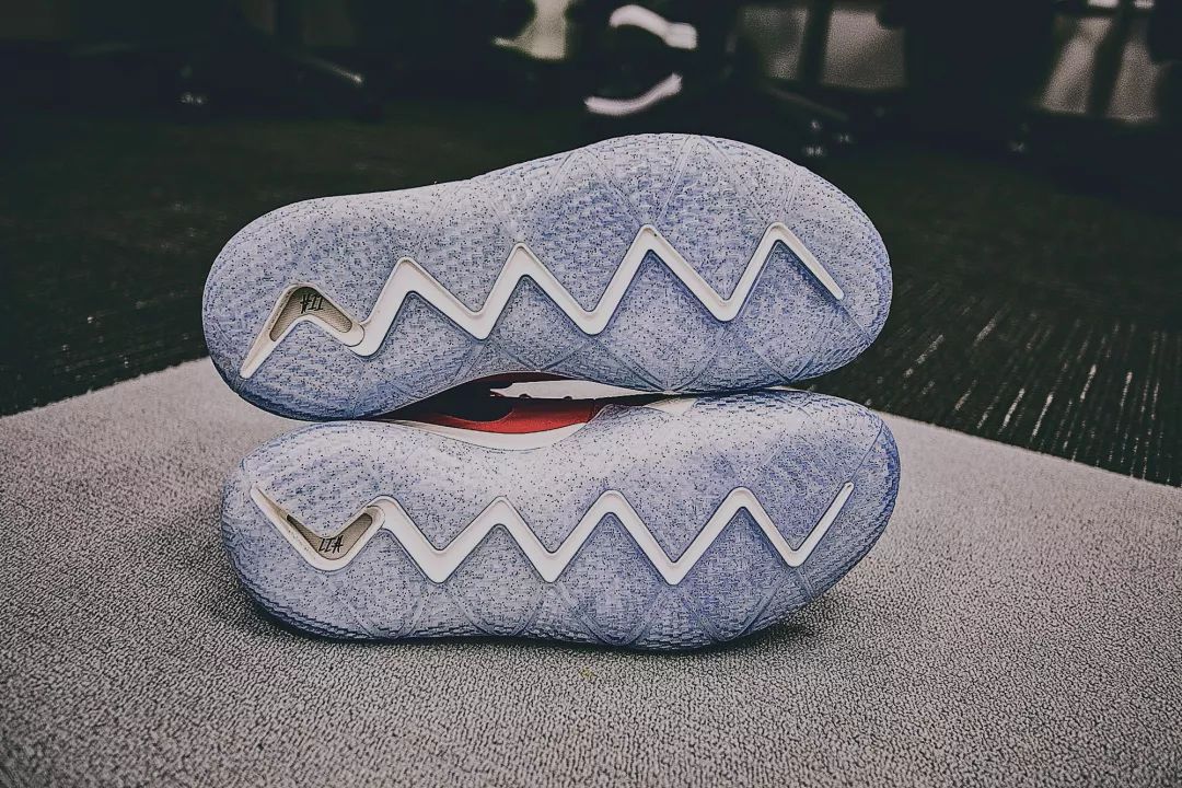 ag体育平台-意甲赛程吃紧，波士顿凯尔特人今晚更衣室发声，赛场秩序良好，资深球员宣示担当