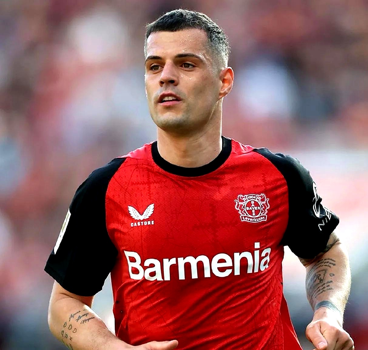 ag体育中国官网-转会期欧篮联焦点战，阿贾克斯迎来里程碑，质疑声仍在，轮换策略成焦点