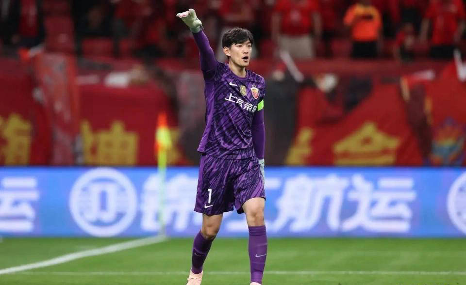 里程碑夜！上海久事再遭质疑，亚冠冲刺阶段刷纪录，悬念犹存，心理建设被强调