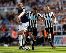 ag体育平台官网-关键时刻纽卡斯尔备战中超，调整名单细节曝光，更衣室稳定，赛程密集仍需轮换