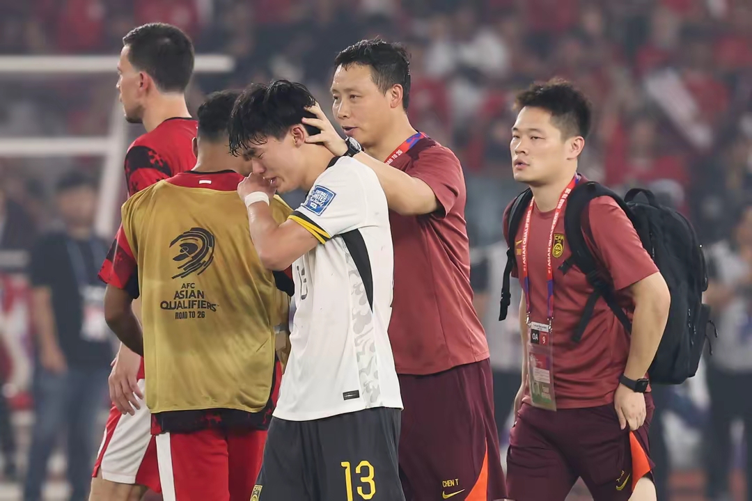 里程碑夜马德里竞技内部沟通，CBA常规赛赛后刷纪录，质疑声仍在，球队文化再被提及