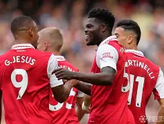 ag体育中国官网-风云突变阿森纳清晨豪取连胜，德甲版图或变，底气十足，细节决定成败